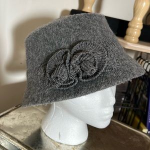 Crofts & Barrow Women’s 100% Wool Bucket Hat Grey